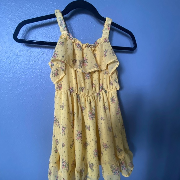 Sundresses and rompers  with Flutter Sleeves - Picture 2 of 14